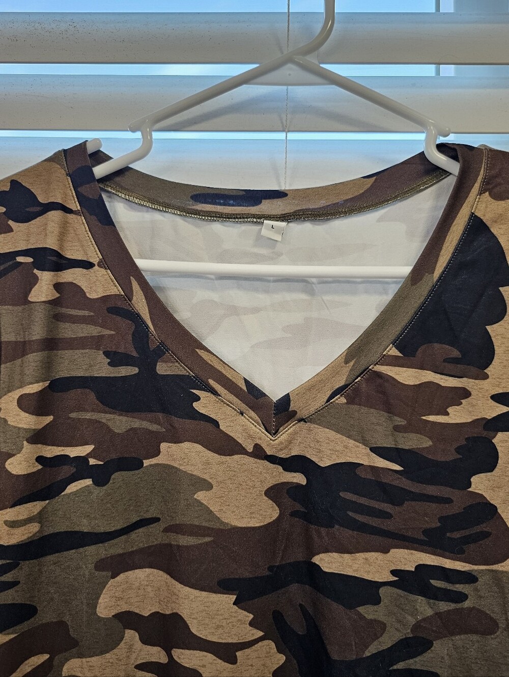 V-Neck Camo Print Top - Brown & Olive